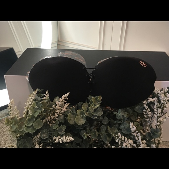 Sneaky Vaunt Strapless Bra DD - Picture 2 of 3